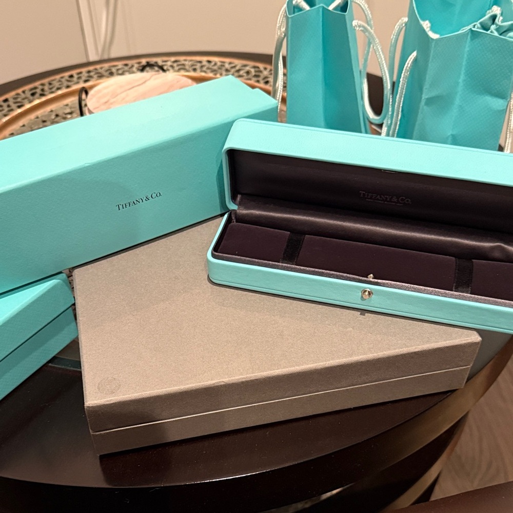 Tiffany & Co. Blue Jewelry Box, bracelet